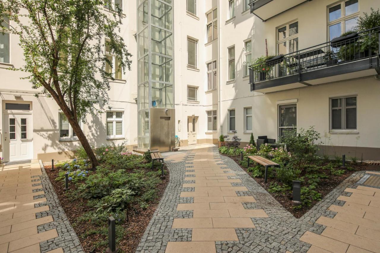 4 Personen Altbau Apartment Nahe Kurfuerstendamm - Romeo & Julia Берлин Екстериор снимка